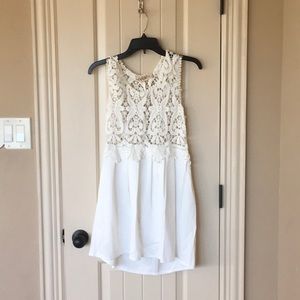 Lace friendly white dress